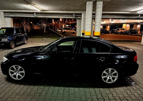 BMW Seria 3 cena 17900 przebieg: 239000, rok produkcji 2009 z Rzeszów małe 67